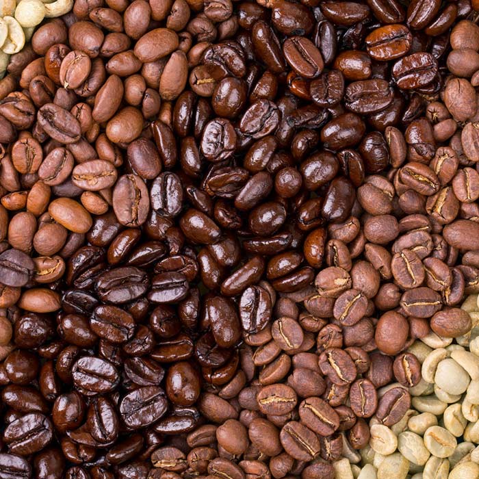 Kaffee-Veredelung im traditionellen Langzeit-Trommelröstverfahren veredelt